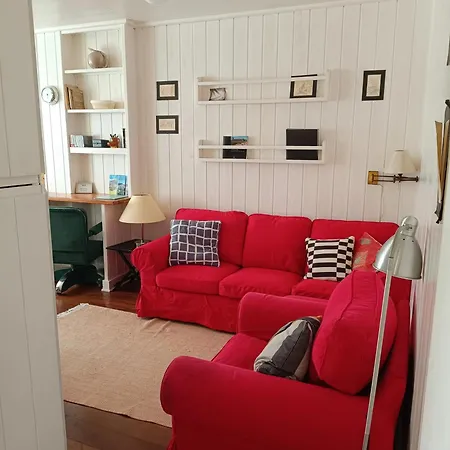 Family House With Sea View In Σπίτι διακοπών Angra do Heroísmo